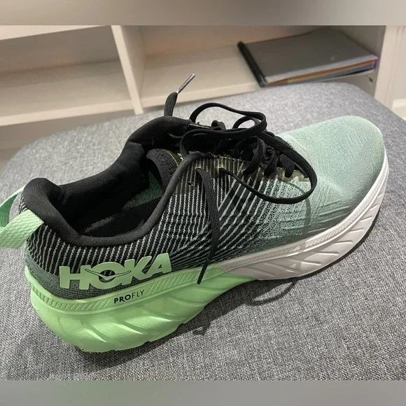 The Hoka One Mach 3 PROFLY - Picture 2 of 10